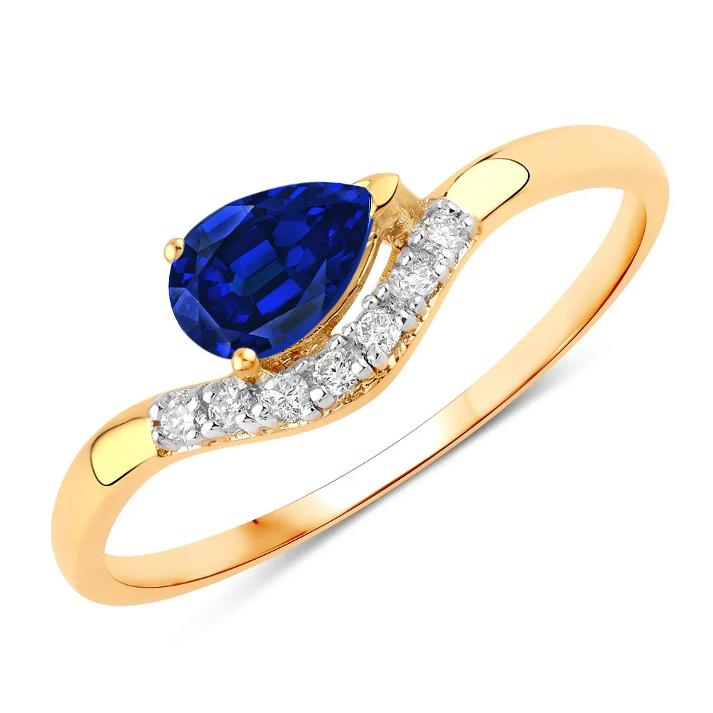Pear Cut Diamond Wave Ring